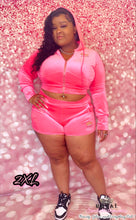 Load image into Gallery viewer, The Queen’s Jet Set